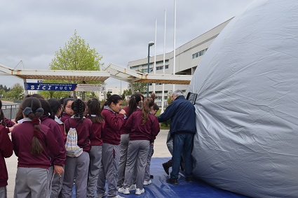 Inauguran Planetario Móvil en Semana de la Ciencia