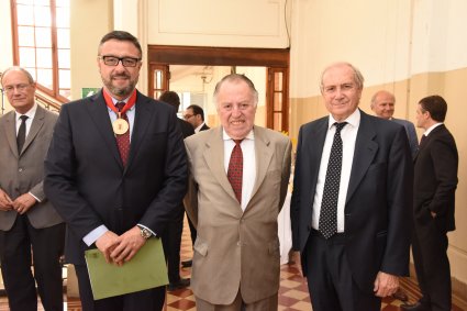 PUCV entrega grado de Doctor Honoris Causa a catedrático español Antonio Morales Moreno