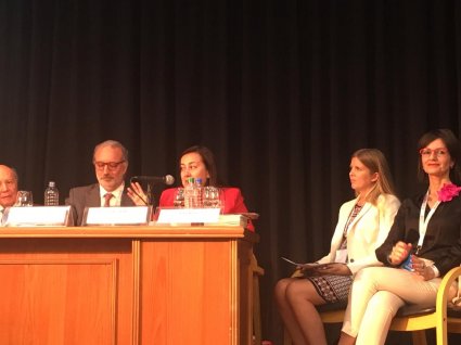 Profesora Claudia Poblete participa en VIII Congreso Internacional de la Lengua Española