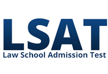 Estudiantes de Derecho PUCV rindieron el Law School Admissions Test (LSAT)