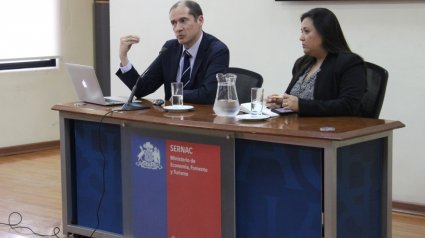 Profesor Rodrigo Momberg participa en Diálogos Participativos de SERNAC