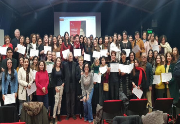 Embajada de Italia y Facultad de Filosofía y Educación concluyeron curso sobre Leonardo Da Vinc