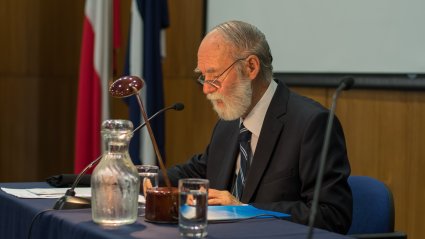 Profesor Eduardo Soto Kloss imparte conferencia en la XIII Versión del Diplomado en Derecho Administrativo