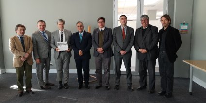 Decano integra delegación PUCV invitada a Nueva Zelanda