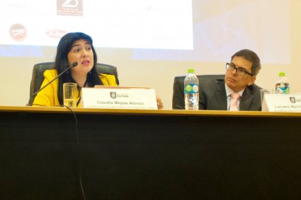 Profesores de Derecho Civil participan en Congreso Internacional en Perú