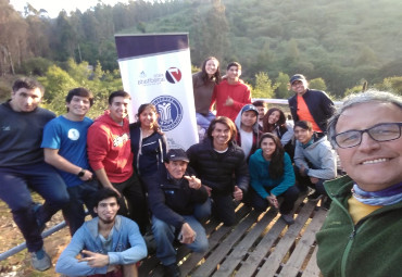 Escuela de Educación Física PUCV lideró trabajo de reforestación en el Parque CRUV