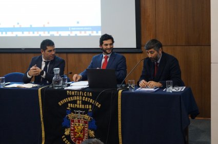 Derecho PUCV realiza seminario sobre cuestiones actuales sobre insolvencia y concursos