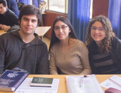 Estudiantes de Derecho PUCV realizaron exitoso operativo en Quintero