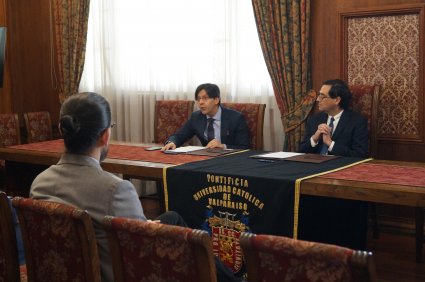 Derecho PUCV firmó convenio con Instituto Nacional de Jueces de Policía Local