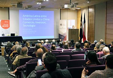 Académicos internacionales analizaron la participación comercial y económica de China y EE.UU en América Latina
