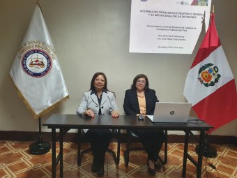 Profesora Berta Silva Palavecinos recibe reconocimiento en Perú por su aporte al desarrollo de la profesión contable