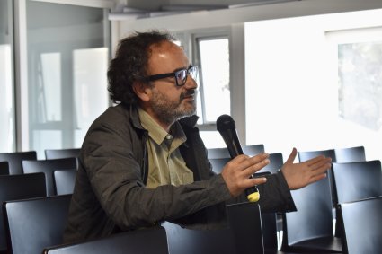 Profesor José Luis Guerrero expone en seminario sobre políticas públicas