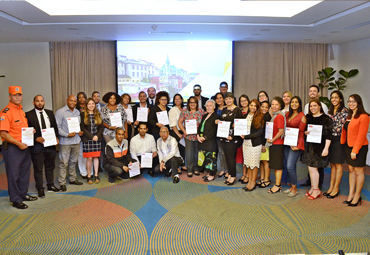 Representantes DIE dictan charla de innovación y el emprendimiento social en República Dominicana