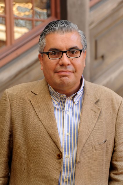 Profesor Eduardo Caamaño es nombrado integrante del Tribunal de Cuentas de Segunda Instancia de la Contraloría