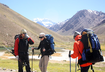Académico PUCV participó en equipo de investigación internacional que cuantificó aportes hídricos del río Mendoza