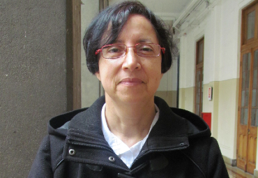 Profesora Kreti Sanhueza Vidal