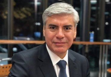 Profesor Eduardo Cordero es reconocido como abogado del año en Chile en el área de Derecho Público y Administrativo