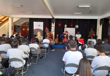 Fondo Margot Loyola realizó Concierto de Navidad en Liceo José Cortés Brown