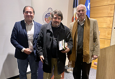 Segunda sesión sobre centenario de obras literarias abordó el libro “The Waste Land”de T.S. Eliot