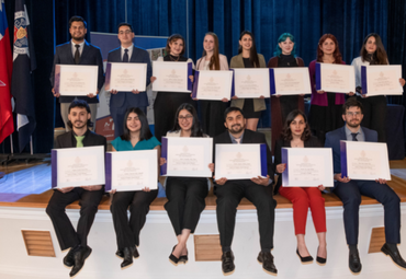 Nuevos egresados del Instituto de Biología PUCV reciben grados y títulos profesionales