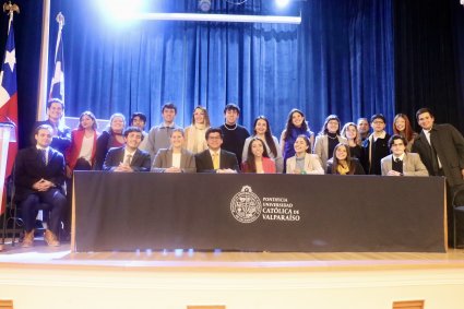 Asumen consejeros de Facultad y nuevo Centro de Estudiantes de Derecho PUCV para el periodo 2022 - 2023