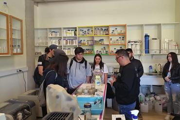 Estudiantes Visitan Facultad de Ciencias