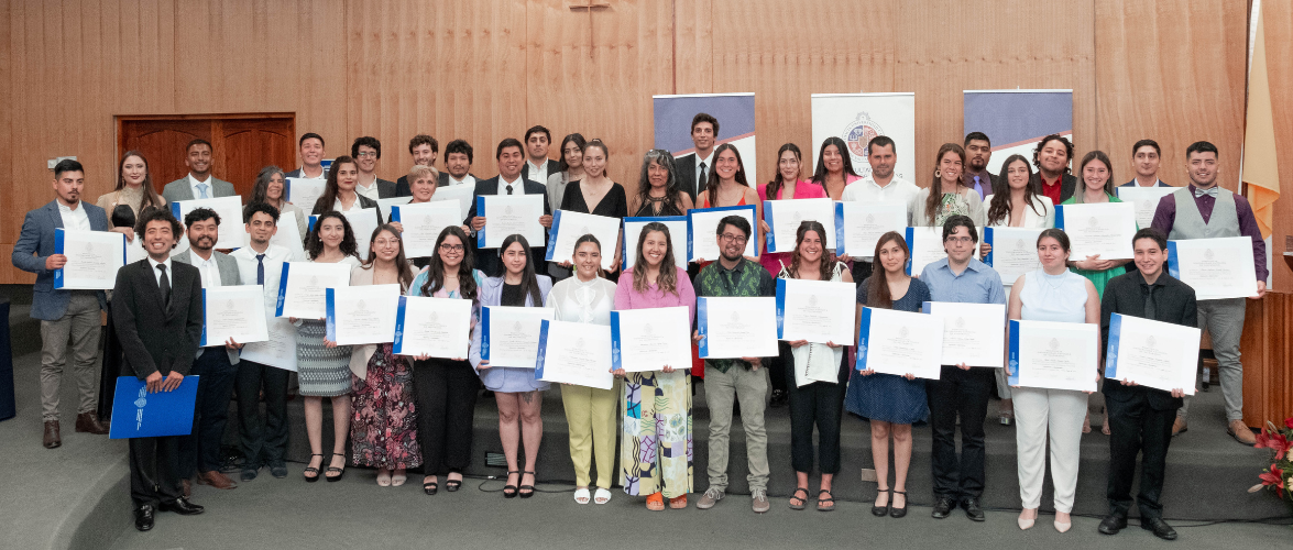 Escuela de Agronomía realizó ceremonia de graduación para titulados 2022