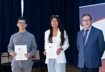 Nuevos estudiantes EIC reciben premio por ingreso destacado a nuestra universidad