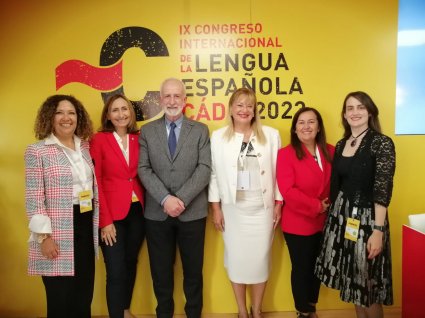 Profesora Claudia Poblete participa en IX Congreso Internacional de la Lengua Española (CILE) en Cádiz