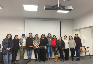 Comunidad de investigadoras PUCV participa en taller sobre liderazgo femenino con perspectiva de género