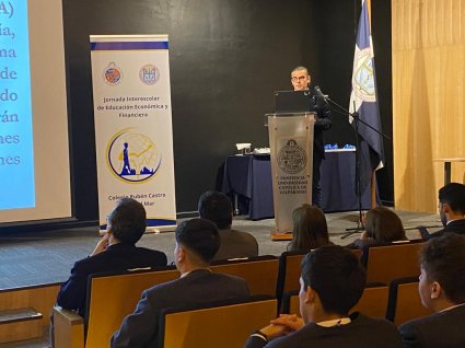 Colegio Rubén Castro realiza Jornada Interescolar de Educación Económica y Financiera en ENE PUCV