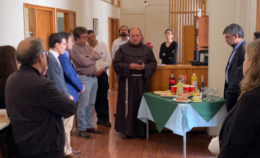 Facultad Eclesiástica de Teología celebró su encuentro navideño