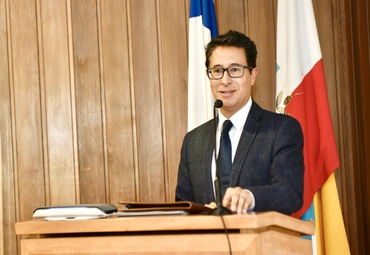 Profesor Antonio Faúndez fue invitado a exponer a la Universidad Austral de Chile