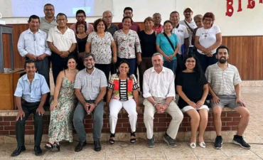 Profesor Juan Pablo Faúndez y su esposa, Ana Infante, viajan en equipo al Amazonas peruano para abrir escuelas de Líderes Católicos en el Vicariato apostólico de San José