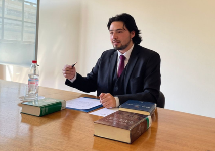 Alumno Sebastián Vallejos aprobó el Examen de Universa Theologia