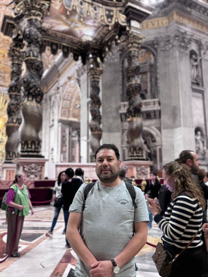 Profesor Rodrigo Arriagada participa del Jubileo de la Educación en Roma.