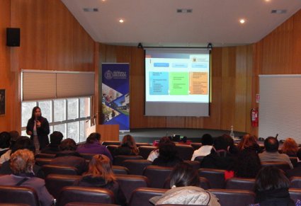 Católica de Valparaíso realiza taller de interacción con el sistema escolar - Foto 1