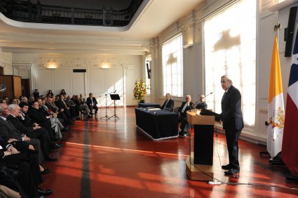 Alberto Van Klaveren recibió distinción “Doctor Scientiae et Honoris Causa” - Foto 2