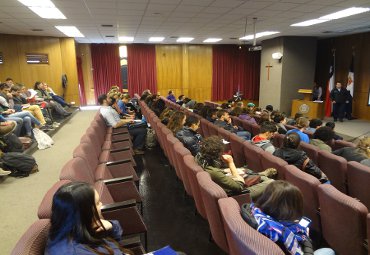 Estudiantes de intercambio apoyarán la enseñanza de inglés en la PUCV - Foto 1