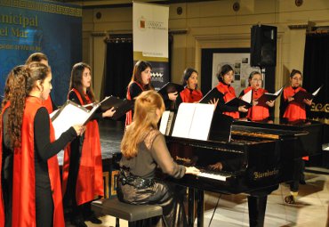 Coro Femenino de Cámara PUCV ofreció concierto sobre evolución de la música francesa - Foto 3