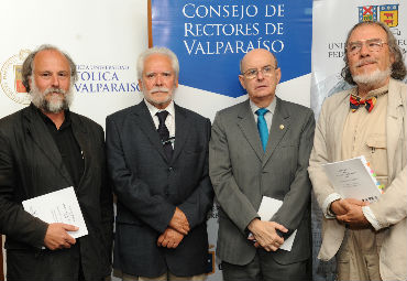 Foro Valparaíso presentó cuaderno sobre los desafíos que enfrenta la ciudad - Foto 1
