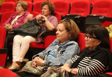 SENAMA y PUCV realizan taller para adultos mayores de Valparaíso - Foto 1