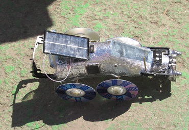 Internos de Cárcel Colina 2 construyen autos solares - Foto 1