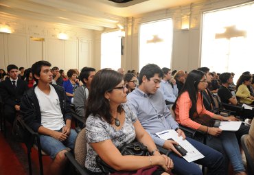Católica de Valparaíso distingue a estudiantes con excelencia académica - Foto 2