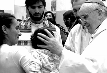 Estreno en TV abierta de documental del Papa Francisco será parte de la programación especial de UCV-TV para Semana Santa - Foto 3