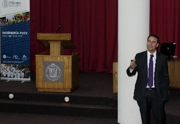 Analizan los desafíos del MOP en inauguración de año académico de la Facultad de Ingeniería - Foto 1