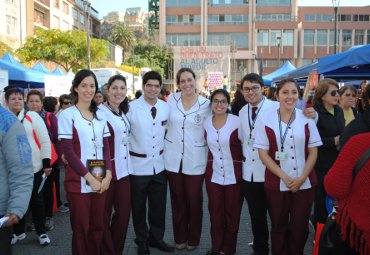 Católica de Valparaíso presente en Feria del Adulto Mayor organizada por Senama - Foto 3