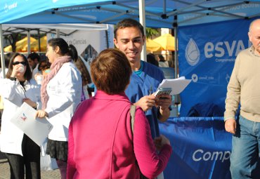 Católica de Valparaíso presente en Feria del Adulto Mayor organizada por Senama - Foto 1