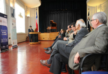 Miembro del directorio de ICARE inaugura año académico de la Escuela de Ingeniería Comercial - Foto 2