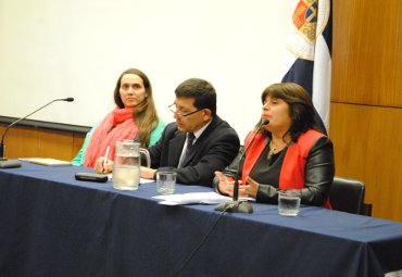 Instituto de Historia realiza foro sobre movimientos sociales, feminismo y políticas públicas - Foto 1